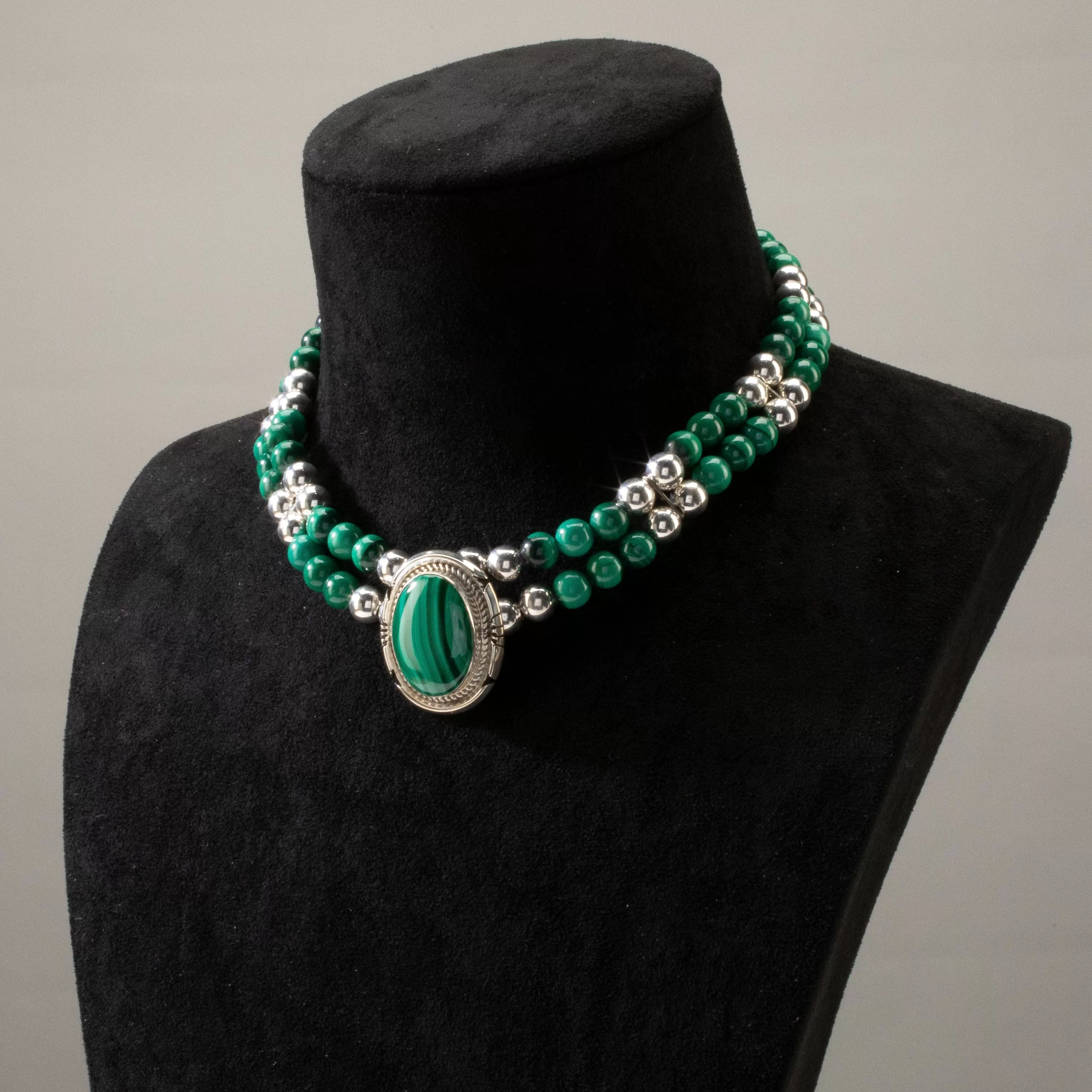 15 Jon McCray Navajo Malachite Cabochon USA Native American Made 925 Sterling Silver Necklace