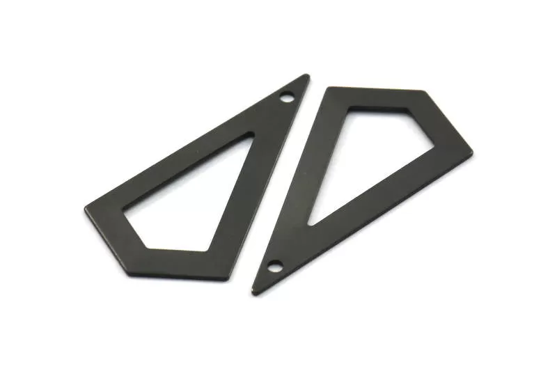 38mm Black Triangle, 4 Oxidized Brass Black Triangle Charms with 1 holes (38x20x0.60mm) U018