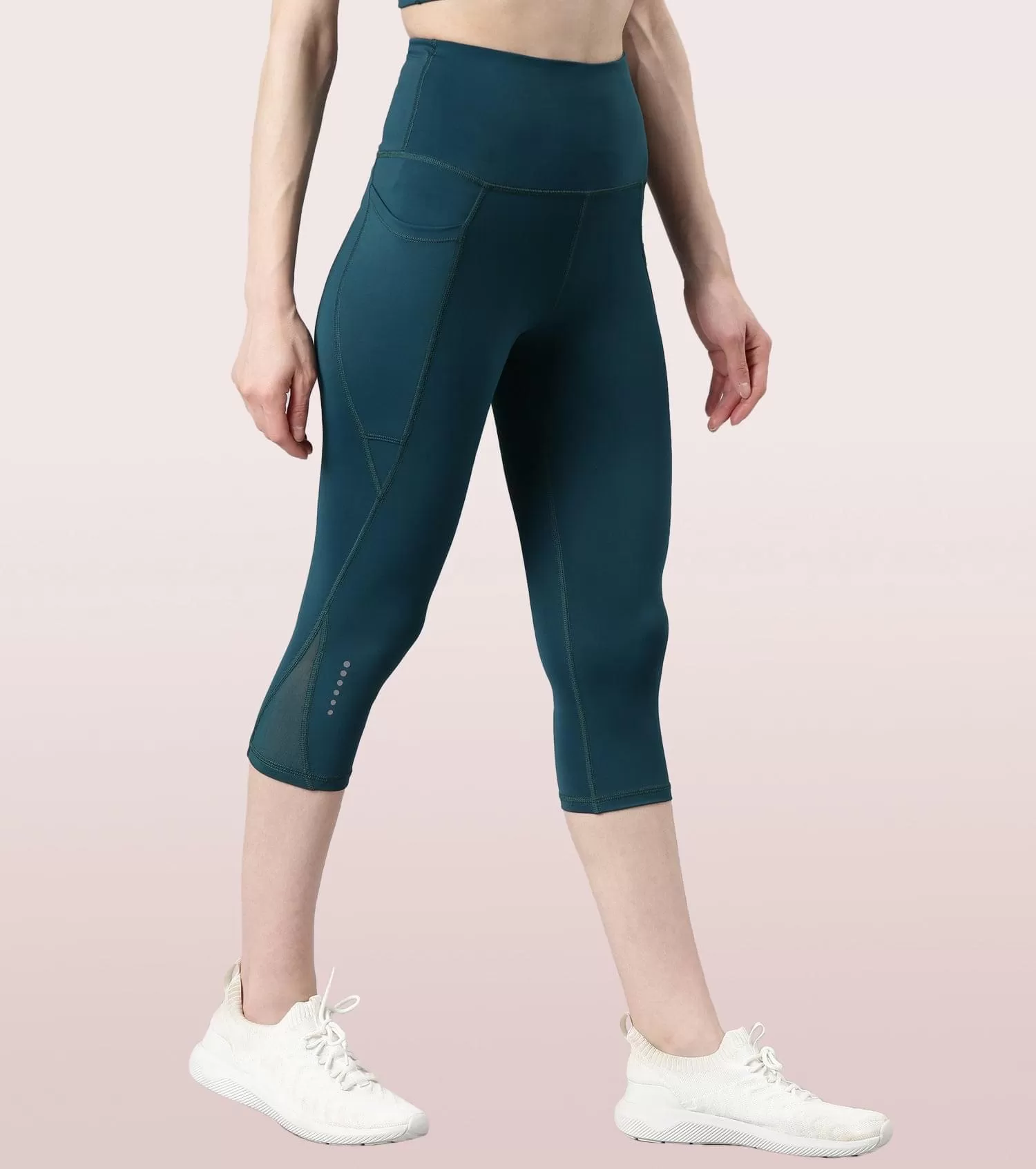 Active Capri Legging| Dry Fit Active Capri Legging With Reflective Graphic