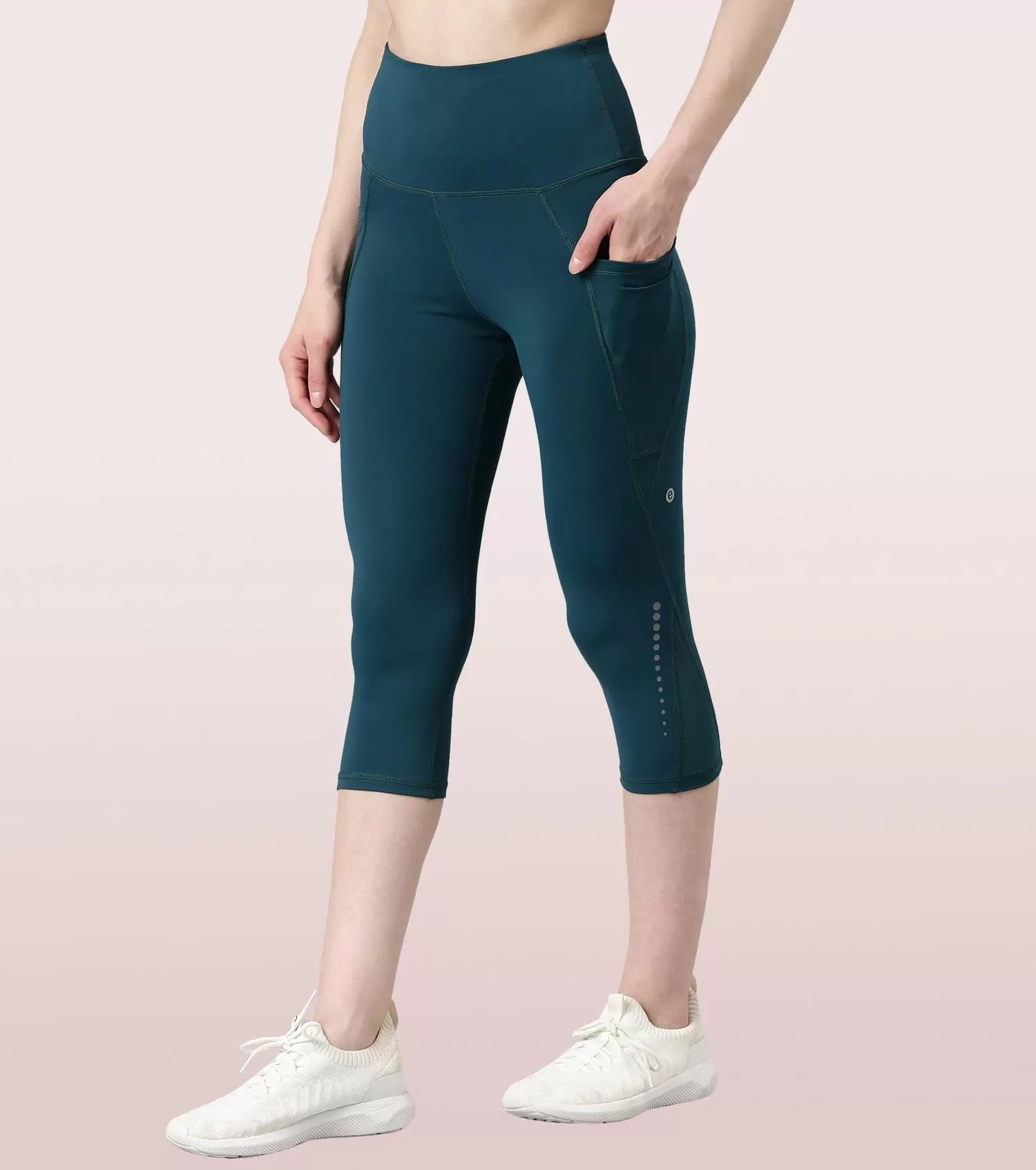 Active Capri Legging| Dry Fit Active Capri Legging With Reflective Graphic