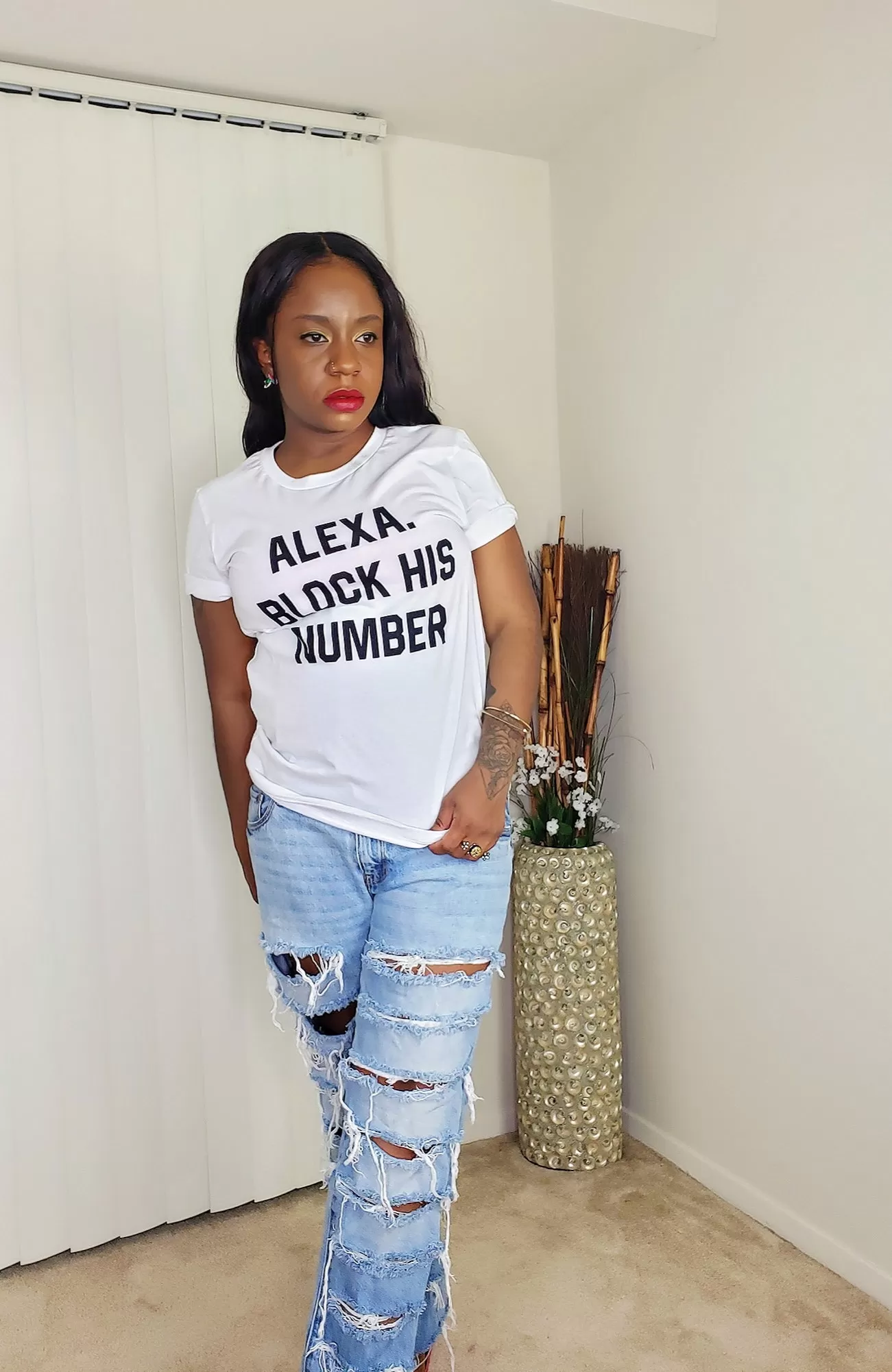 ALEXA - Unisex Fashion Tee