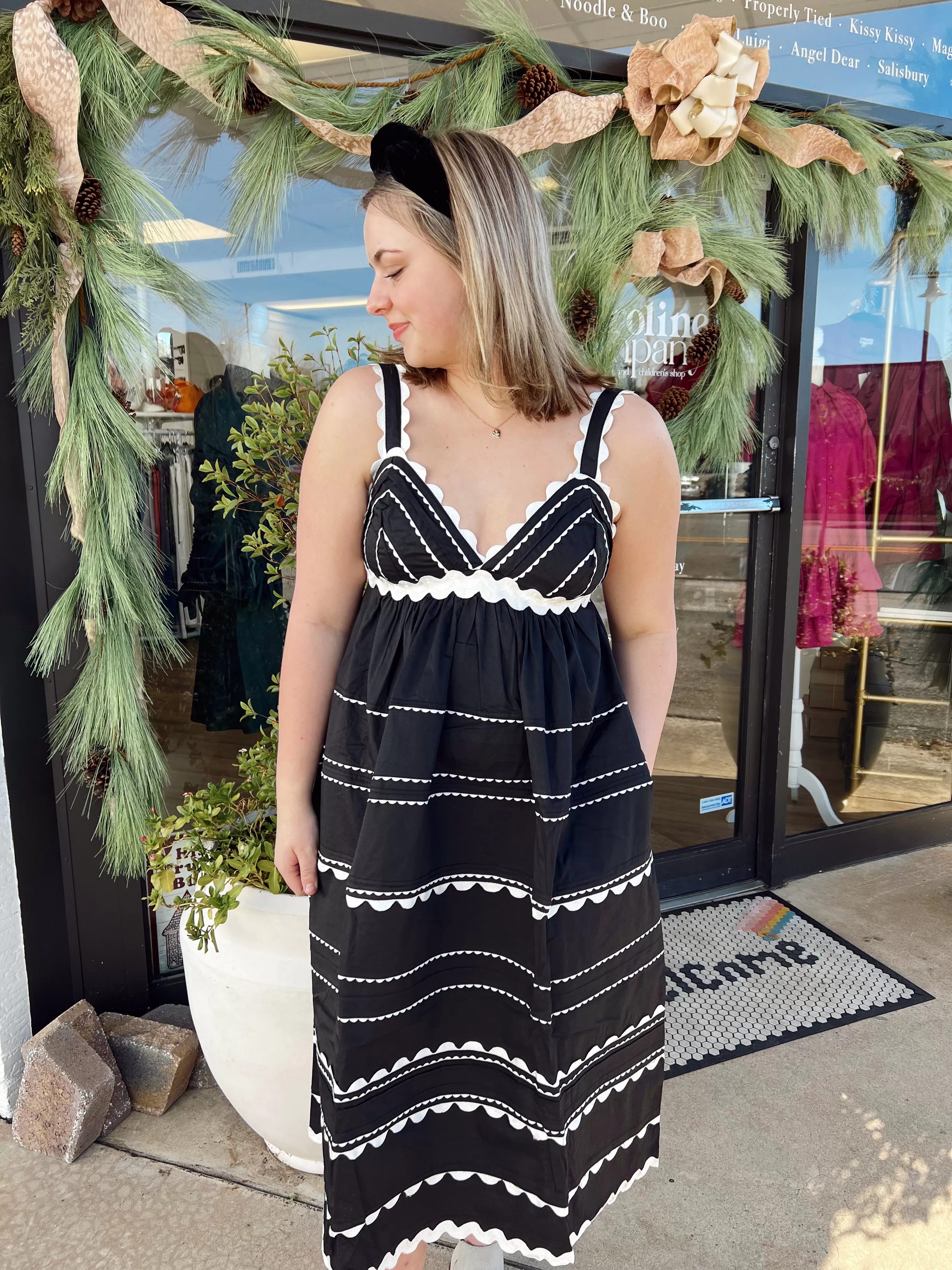 Jeanie MIDI Dress