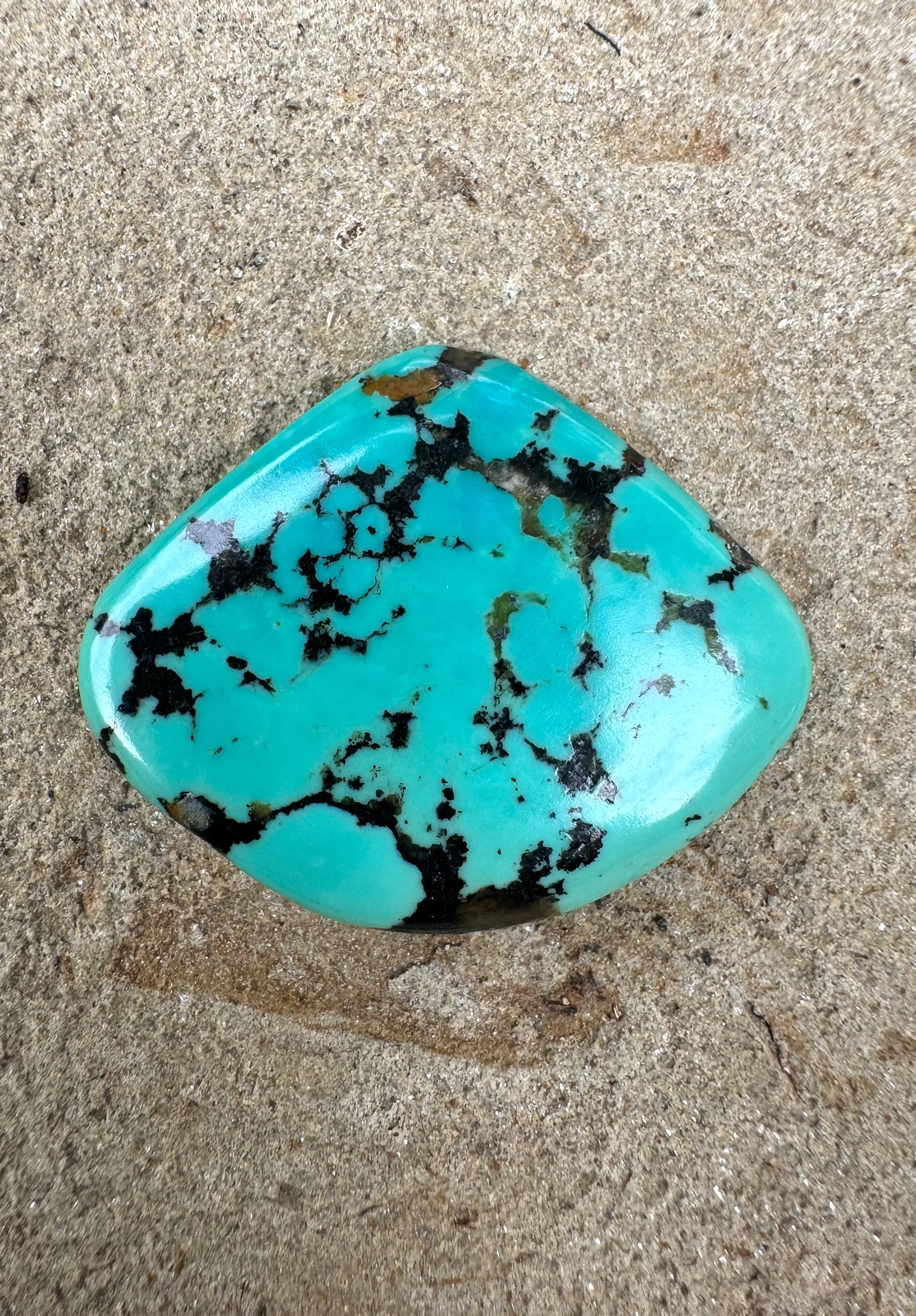 Kingman Turquoise (Arizona) Freeform Cabochon 26x32mm