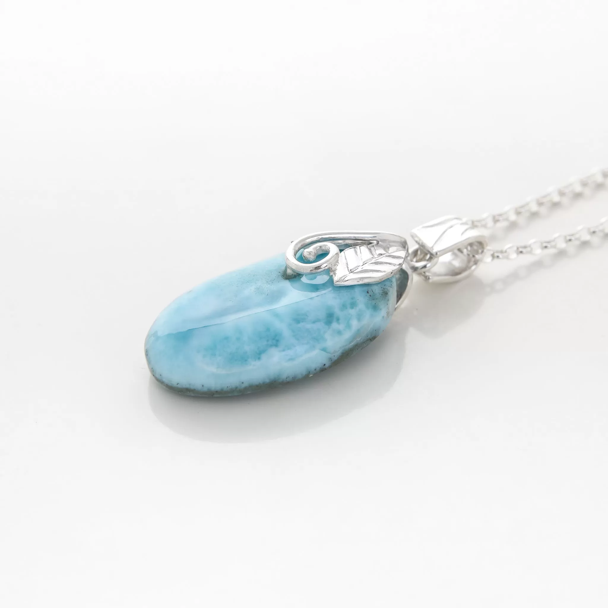 Larimar Pendant Scarlett