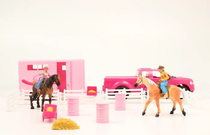 M & F Western Toys